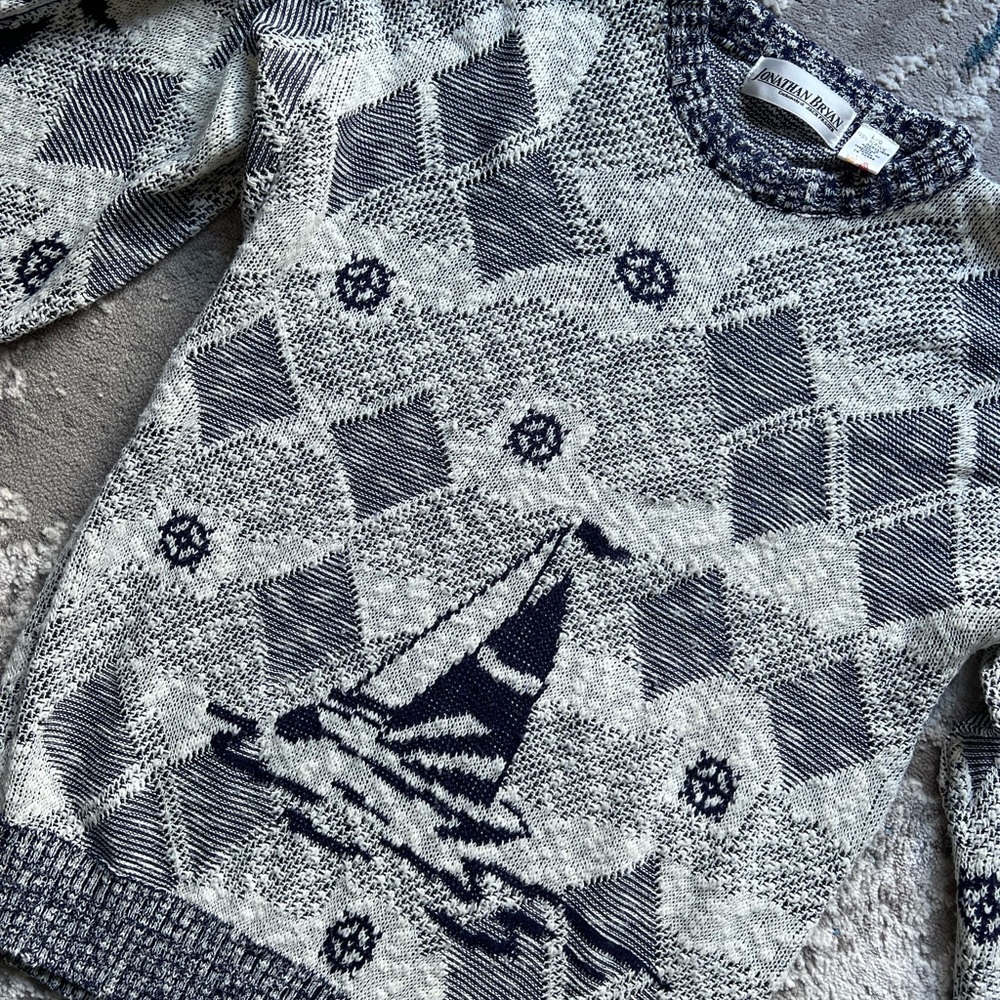 Vintage Gray Patterned Sweater